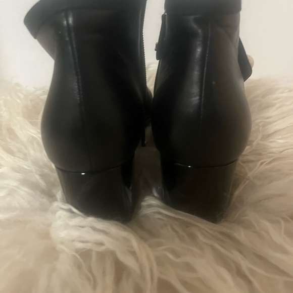Chanel pearl embellished ankle boots size 39 - Picture 8 of 8